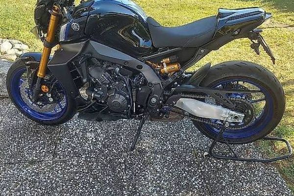 Yamaha MT-09 SP mt09 (2021) yamahamt09spmt0920211.jpg