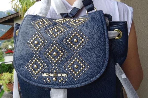 MICHAEL KORS ZAINI DI  PELLE due colori michaelkorszainidipelleduecolo-67f18c5e6cfaa.jpg