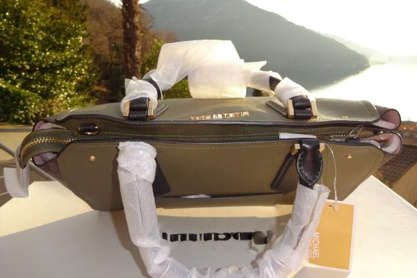 VENDO! Michael Kors Borsa in pelle ORIGINALE E NUOVA! vendomichaelkorsborsainpelleor-67f190777db67.jpg