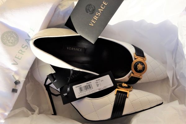 VERSACE ORIGINAL! NEW! leather shoes size 37,5, 38,5 and 40 versaceoriginalleathershoessiz-6485ea0a58b34.jpg