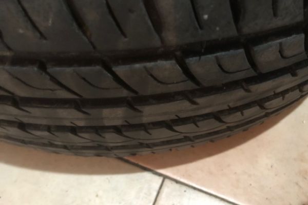 4 cerchi originali Volkswagen completi di gomme 80% 4cerchioriginalivolkswagencomp1.jpg