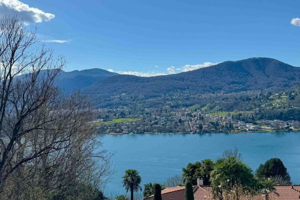 NUOVO ED ESCLUSIVO APPARTAMENTO CON GIARDINO E VISTA LAGO nuovoedesclusivoappartamentoco.jpg