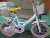 Bici per bambina  (Hello Kitty ) BiciperbambinaHelloKitty.jpg