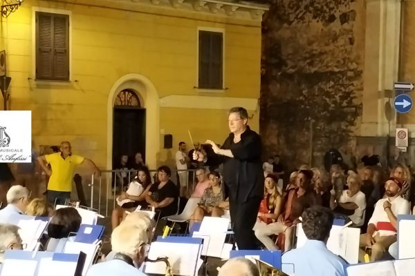 Musica Maestro a Taggia musicamaestroataggia123.jpg
