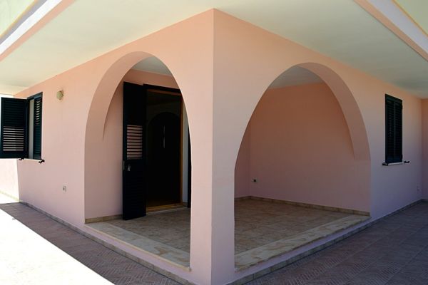 PROMO *14notti >  VILLE 4VANI sul MARE di Torre Pali promo14nottiville4vanisulmared1.jpg
