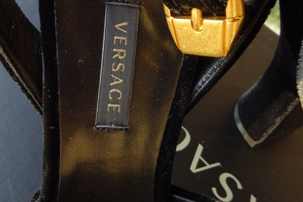 VERSACE ORIGINALI e NUOVI! scarpe taglia 37,5 (37) e 38,5 (38) versaceoriginalienuoviscarpeta-6803a50146cb3.jpg
