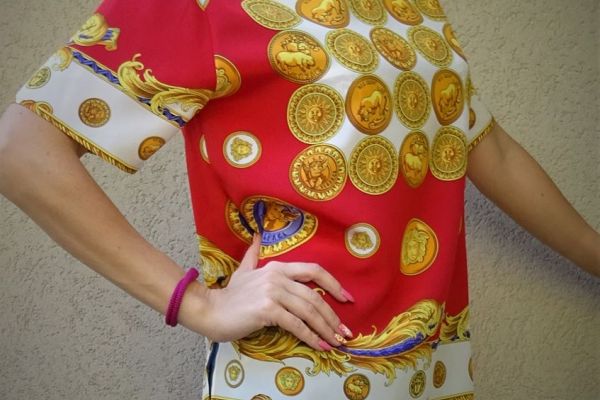 VERSACE ORIGINALE e NUOVA! camicetta 100% SETA! taglia 40 IT versaceoriginaleenuovacamicett-6803a12ea24c2.jpg