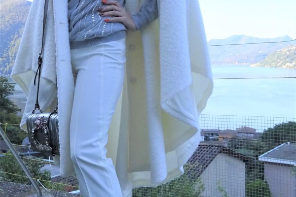 BLUMARINE  manto in lana + mohair e pelliccia naturale! TAGLIA UNICA! ORIGINALE blumarinemantoinlanamohairepel-68b5c02baf2c0.jpg