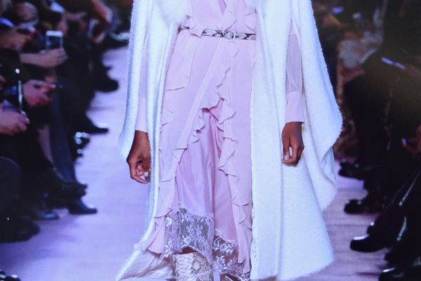 BLUMARINE  manto in lana + mohair e pelliccia naturale! TAGLIA UNICA! ORIGINALE blumarinemantoinlanamohairepel-68b5c0afe7710.jpg