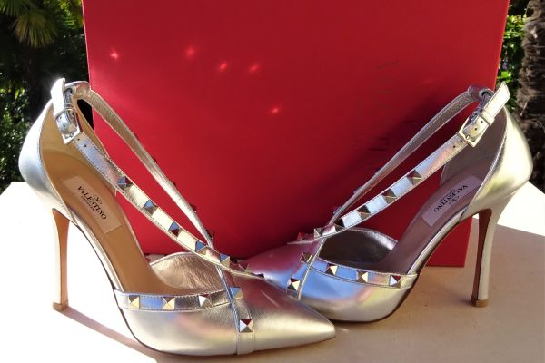 Valentino Garavani ORIGINAL! Silver size: 37 valentinogaravanioriginalsilve.jpg