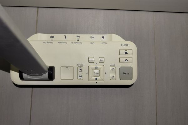 Beamer EPSON ELPDC11 beamerepsonelpdc111.jpg