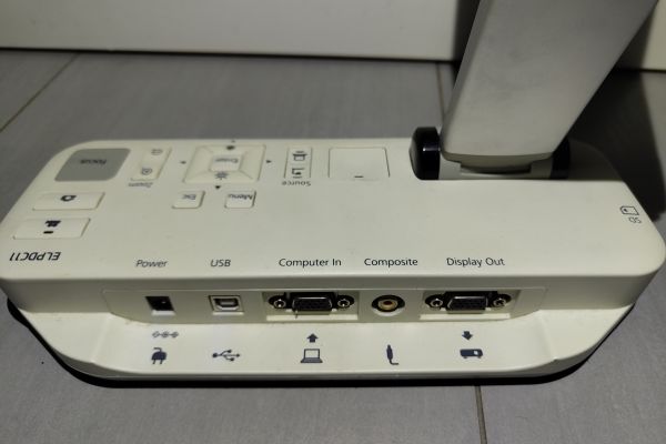 Beamer EPSON ELPDC11 beamerepsonelpdc1112.jpg
