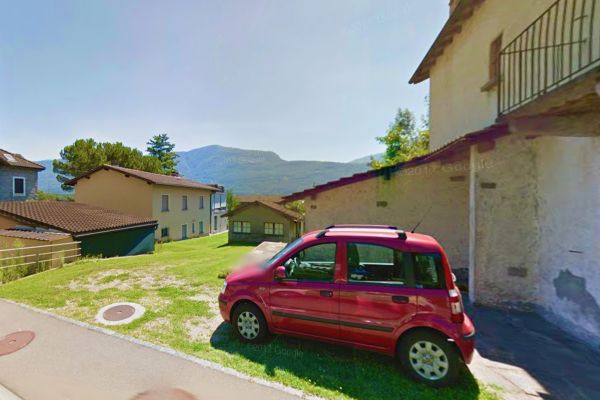 Cugnasco - Casa ticinese indipendente, soleggiata, giardino, parcheggi e laborat cugnascovillaretrindipendentes.jpeg