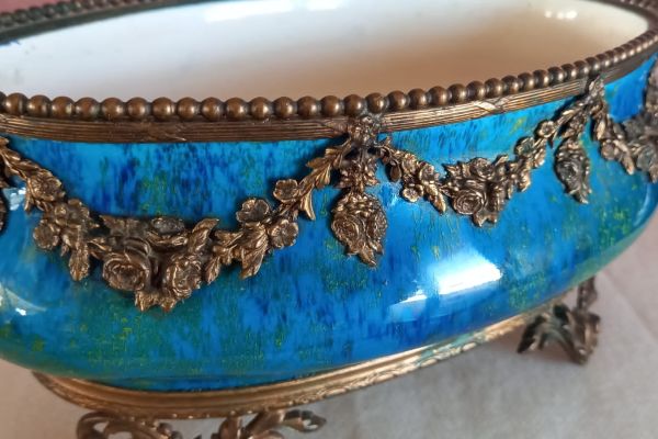 Paul Millet (1870-1950) Sevres , centrotavola ovale  firmato sul fondo  MP ( fir paulmillet18701950sevrescentro12.jpg