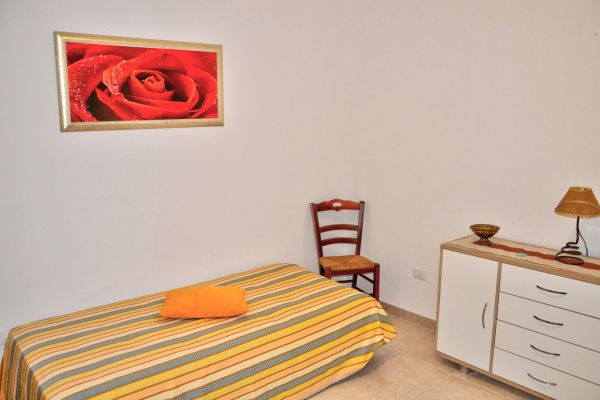 A PRESICCE-ACQUARICA (LECCCE) Location di pregio al primo piano apresicceacquaricalecccelocati-67f7e209b6693.jpg