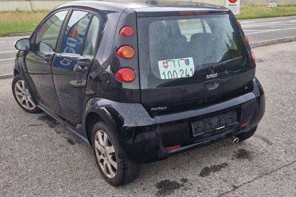 Smart 5 porte smart5porte1.jpg