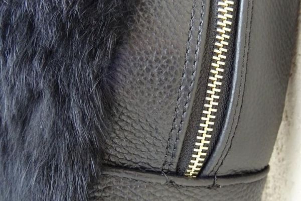 POLLINI leather backpack with natural fur! color black pollinileatherbackpackwithnatu12345678.jpg