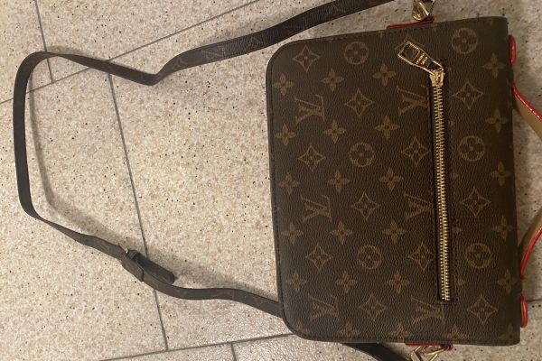 Borsa Louis Vuitton a tracolla borsalouisvuittonatracolla12.jpeg