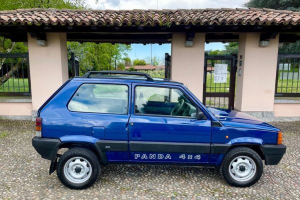 auto fiat panda autofiatpanda.jpg