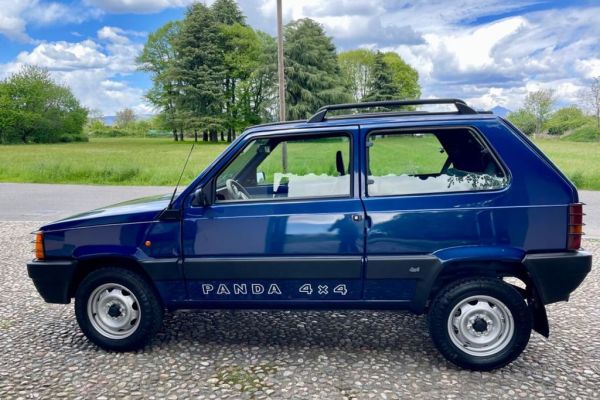 auto fiat panda autofiatpanda12345.jpg