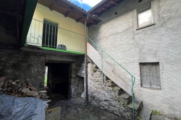 Piccolo Immobile Storico con Giardino – Kleines historisches Haus mit Garten San piccoloimmobilestoricocongiard1.jpeg
