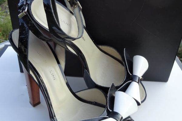 POLLINI ORIGINALE! sandali con fiocco molto carini taglia 37,5 (37) pollinioriginalesandaliconfioc-67f7cf006052c.jpg