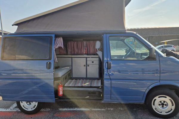 Volkswagen  T4 caravelle camperizzato volkswagent4caravellecamperizz1.jpg
