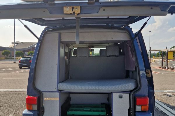 Volkswagen  T4 caravelle camperizzato volkswagent4caravellecamperizz12.jpg