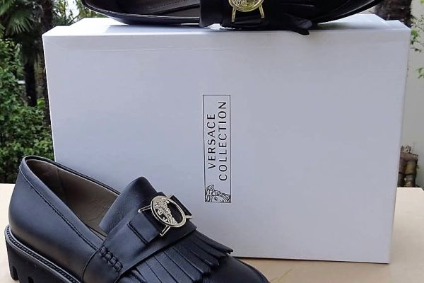 VERSACE ORIGINAL! NEW! leather shoes size 41 versaceoriginalnewleathershoes-67ebfac2778ee.jpg