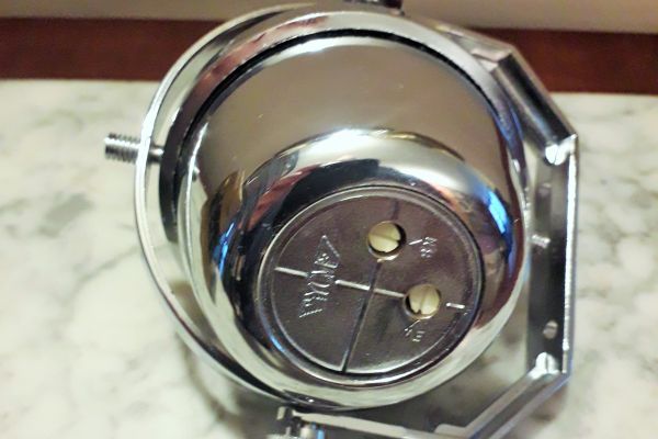 Bussola nautica  YCM Giappone  modello N° 2500G  vintage fine  anni '60 bussolanauticaycmgiapponemodel12.jpg