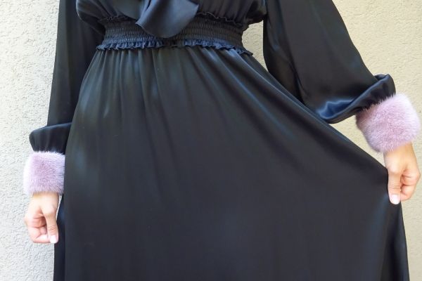 BLUMARINE Abito CON VISONE! COLORE- NERO taglie: 40, 42, 44 IT blumarineabitoconvisonecoloren-67fbb37f42ef7.jpg