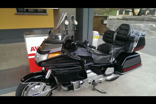 Honda Goldwing GL 1500 SE hondagoldwinggl1500se12.jpg