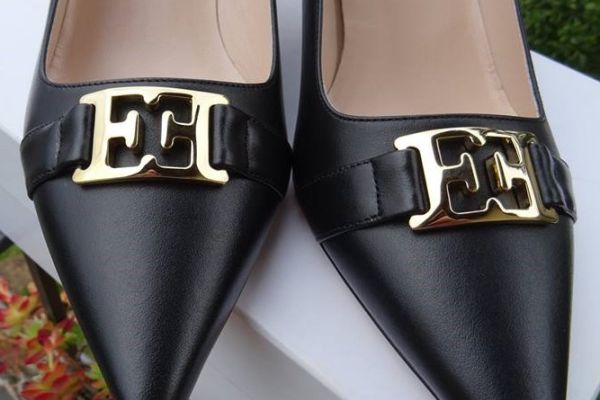 ESCADA Scarpe In Pelle  taglia 41 ORIGINALE E NUOVI escadascarpeinpelletaglia41ori-67f57d037c122.jpg