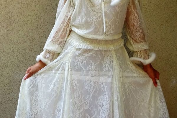 BLUMARINE Abito in pizzo con visone. 96% SETA! il color panna Taglia 42-44 blumarineabitoinpizzoconvisone-67fc0e2a1973e.jpg