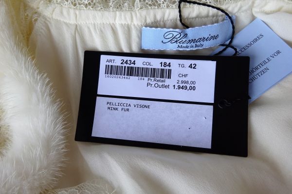 BLUMARINE Abito in pizzo con visone. 96% SETA! il color panna Taglia 42-44 blumarineabitoinpizzoconvisone-67fc0e4ae6901.jpg
