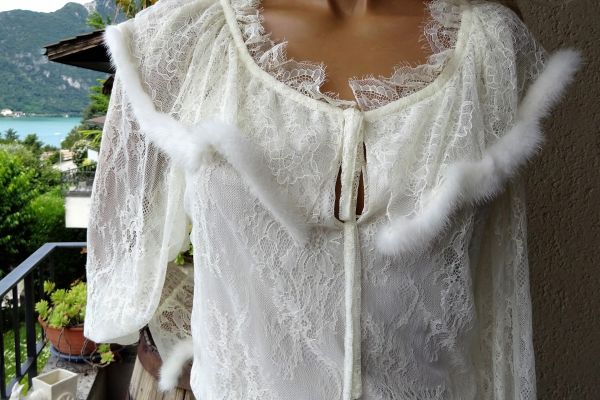 BLUMARINE Abito in pizzo con visone. 96% SETA! il color panna Taglia 42-44 blumarineabitoinpizzoconvisone-67fc0e54c651f.jpg