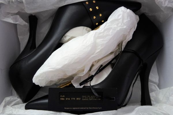 VERSACE ORIGINAL! NEW! leather shoes size 40 versaceoriginalnewleathershoes-64f79346babd0.jpg