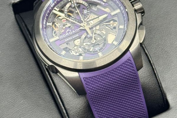 Norqain Independence Skeleton Chrono 42mm norqainindependenceskeletonchr123456.jpg