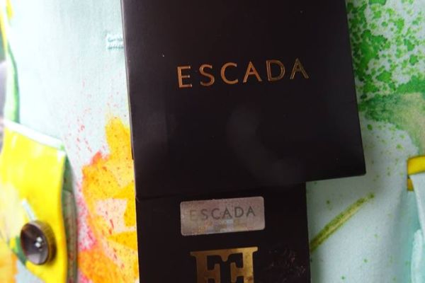 ESCADA  ORIGINAL AND NEW!jacket size 40 (46 IT) escadaoriginalandnewjacketsize-666cbcf1a75d7.jpg