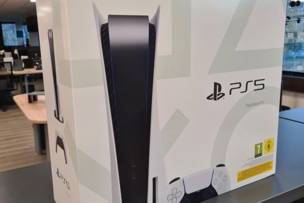 Vendo la mia ps5 vendolamiaps51.jpg