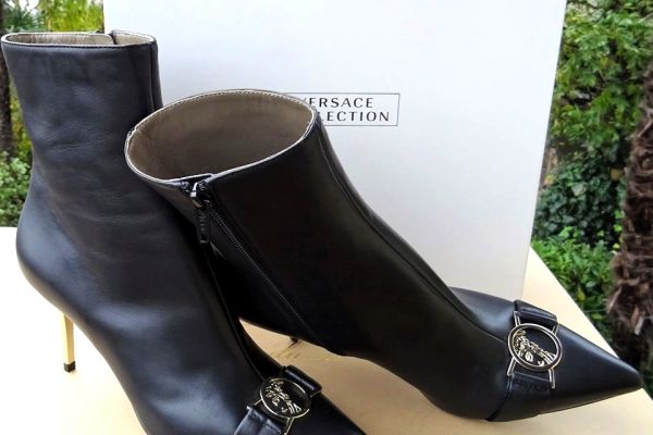 VERSACE ORIGINAL! NEW! leather boots size 39 and 40 versaceoriginalnewleatherboots-66feac0452519.jpg