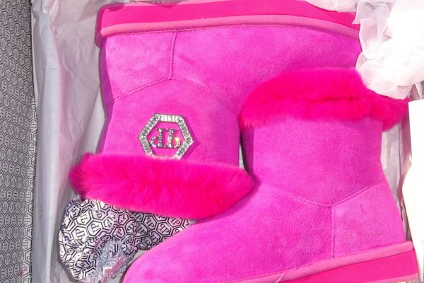 Philipp Plein UGG  size 36 ORIGINAL AND NEW! philipppleinuggsize36originala-66f332f8c250c.jpg