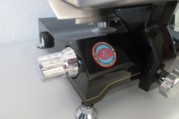Affettatrice Mistro GS 220 Special CE Nera affettatricemistrogs220special-67eff71c9a9c7.jpg