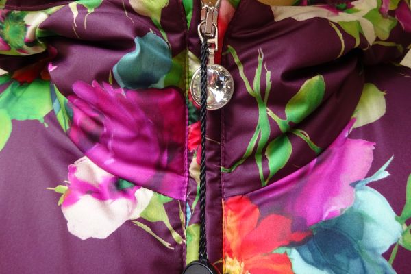 BLUMARINE down jacket size: 32, 34, 36 (38, 40,42IT) ORIGINAL AND NEW! blumarinedownjacketsize3234363-66e5abd8b95f9.jpg
