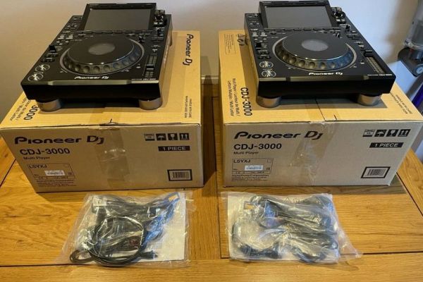 Pioneer CDJ-3000 Multi-Player /Pioneer DJM-A9 DJ Mixer / Pioneer DJM-V10-LF Mixe pioneercdj3000multiplayerpione1234.jpg