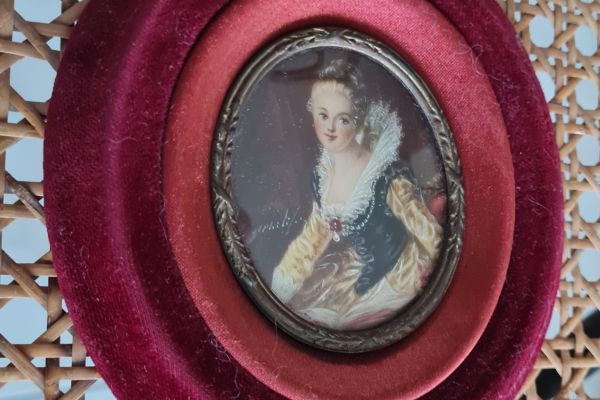 Antica  miniatura   ritratto   di Madame Brillon de Jouy anticaminiaturafranceseritratt.jpg