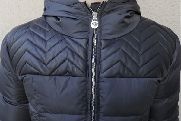 VERSACE ORIGINAL! NEW! down coat size 32-34 (38-40IT) versaceoriginalnewdowncoatsize-66f16194df065.jpg