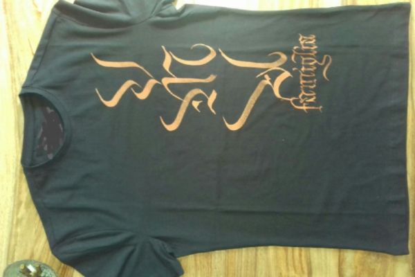 Tshirt calligrafate tshirtcalligrafate.jpg