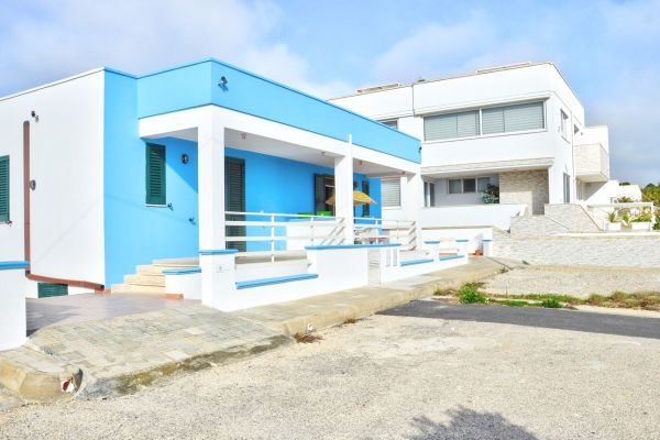 * TRILOCALE a 200mt dalla spiaggia di Pescoluse 22-29 GIUGNO -> 7 NOTTI A SOLI 4 trilocalea200mtdallaspiaggiadi.jpg