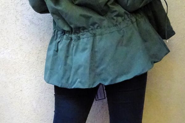 BLUMARINE jacket with Shadow Fox collar. size 42 (48IT) blumarinejacketwithshadowfoxco-66e82b30c4fa5.jpg